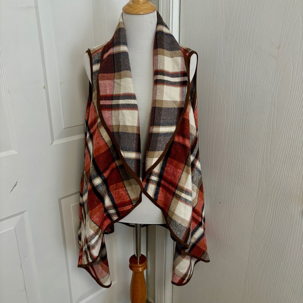 Southern Stitch Cascading Fall Plaid Vest N1